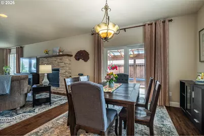 1930 Roosevelt St, North Bend, OR 97459 - Photo 18