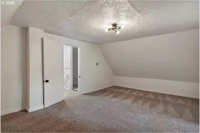 2055 Carleton Way, Salem, OR 97301 - Photo 6