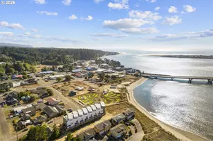 280 NW Huckleberry St, Waldport, OR 97394 - Photo 42