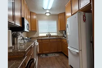 1484 Seacrest Ln, Brookings, OR 97415 - Photo 16