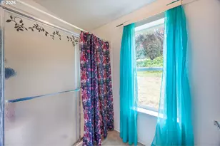 12080 N Umpqua Hwy, Roseburg, OR 97470 - Photo 24