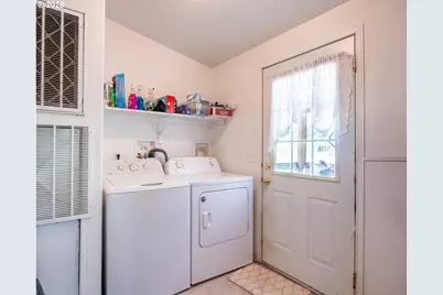 12080 N Umpqua Hwy, Roseburg, OR 97470 - Photo 18