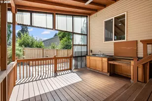 12596 SE Maplewood Ct, Milwaukie, OR 97222 - Photo 40