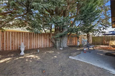 1824 SE 26th Pl, Albany, OR 97322 - Photo 32