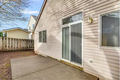 39302 Stratford Pl, Sandy, OR 97055 - Photo 22