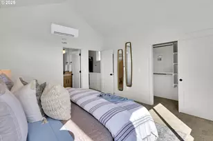 5773 S Kelly Ave, Portland, OR 97239 - Photo 24