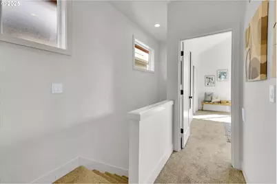 5773 S Kelly Ave, Portland, OR 97239 - Photo 18