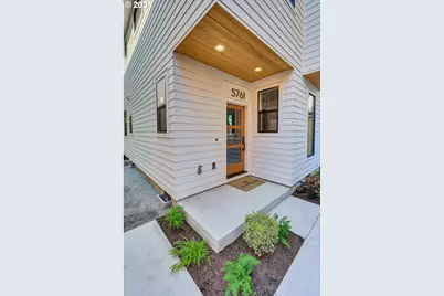 5773 S Kelly Ave, Portland, OR 97239 - Photo 6