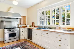 2524 SW 17th Ave, Portland, OR 97201 - Photo 16
