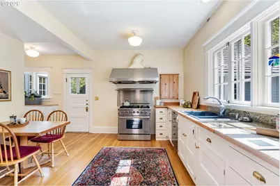 2524 SW 17th Ave, Portland, OR 97201 - Photo 14