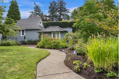 2524 SW 17th Ave, Portland, OR 97201 - Photo 4
