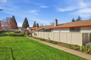 2114 SE 148th Pl, Portland, OR 97233 - Photo 14