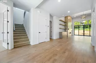 10710 SE 13th Cir, Vancouver, WA 98664 - Photo 4