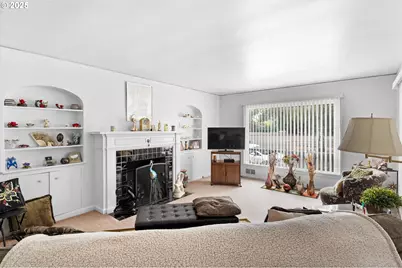 1202 21st Ave, Longview, WA 98632 - Photo 6