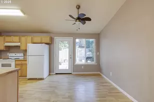 3716 E St, Springfield, OR 97478 - Photo 6