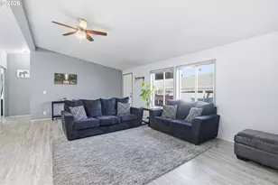 13517 SE Pardee Dr, Portland, OR 97236 - Photo 10