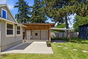 8327 SE Clatsop St, Portland, OR 97266 - Photo 24