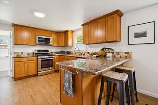 8327 SE Clatsop St, Portland, OR 97266 - Photo 10