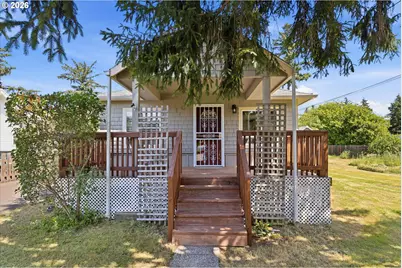 8327 SE Clatsop St, Portland, OR 97266 - Photo 1