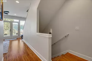 8229 N Edison St, Portland, OR 97203 - Photo 18