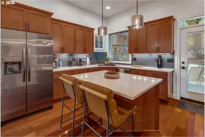 8229 N Edison St, Portland, OR 97203 - Photo 12