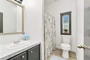 15768 SE Powell Blvd, Portland, OR 97236 - Photo 22