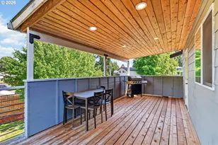 20665 SW Essen Ct, Beaverton, OR 97078 - Photo 16