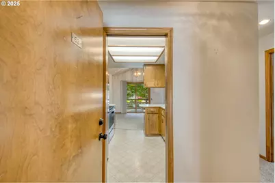 15035 NE Sacramento St #62, Portland, OR 97230 - Photo 4