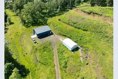 1755 NE Newton Creek Dr, Roseburg, OR 97470 - Photo 1
