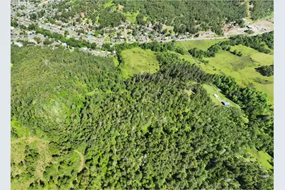 1755 NE Newton Creek Dr, Roseburg, OR 97470 - Photo 24