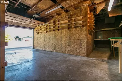 730 Arcadia Dr, Eugene, OR 97401 - Photo 8