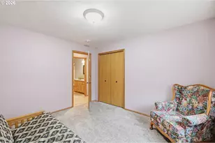 399 N 72nd Pl, Springfield, OR 97478 - Photo 16