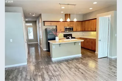 2301 NE 139th Cir, Vancouver, WA 98686 - Photo 4