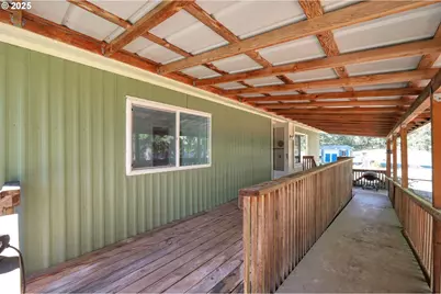 31145 Kenady Ln, Cottage Grove, OR 97424 - Photo 6