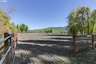 33455 Howe Ln, Creswell, OR 97426 - Photo 32