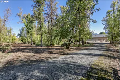33455 Howe Ln, Creswell, OR 97426 - Photo 8