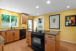 13520 SW Devonshire Dr, Beaverton, OR 97005 - Photo 10