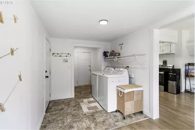 704 Columbia St, Kelso, WA 98626 - Photo 18