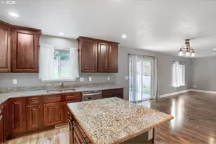 909 Highland St, Ridgefield, WA 98642 - Photo 8