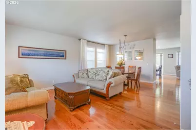 1612 N Heron Dr, Ridgefield, WA 98642 - Photo 2