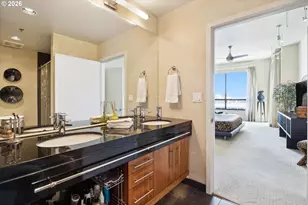 922 NW 11th Ave, Portland, OR 97209 - Photo 24