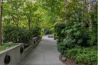 922 NW 11th Ave #1113, Portland, OR 97209 - Photo 46