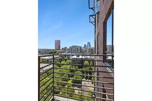 922 NW 11th Ave, Portland, OR 97209 - Photo 22