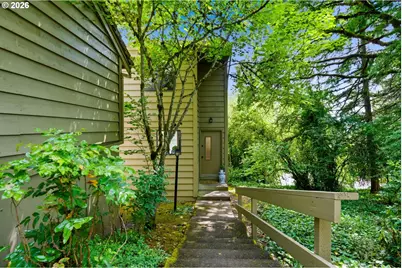 358 Cervantes Cir, Lake Oswego, OR 97035 - Photo 2