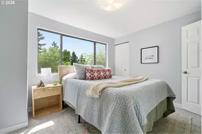 358 Cervantes Cir, Lake Oswego, OR 97035 - Photo 18