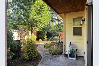 1627 38th Loop, Florence, OR 97439 - Photo 40