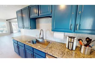 93890 Pebble Pl, Gold Beach, OR 97444 - Photo 10