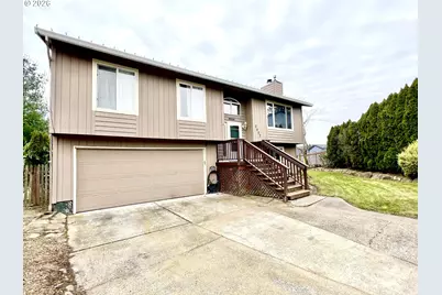 2632 NE 7th Ct, Gresham, OR 97030 - Photo 2