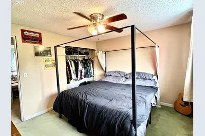 2632 NE 7th Ct, Gresham, OR 97030 - Photo 12