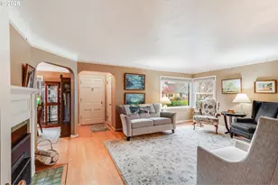 4446 NE Irving St, Portland, OR 97213 - Photo 4